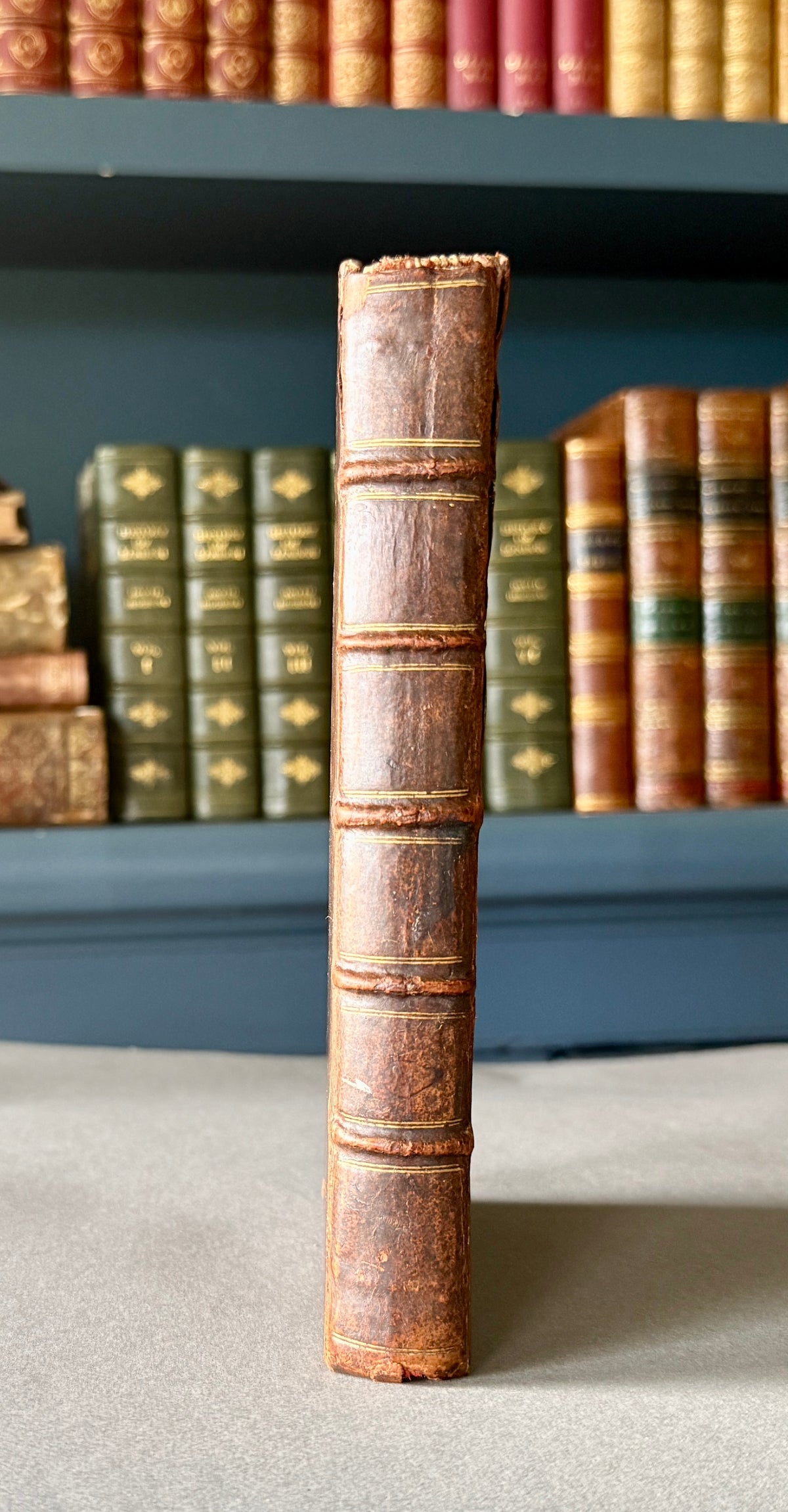 CHEYNE, George. An Essay of Health and Long Life. Sixth edition. London, 1725.