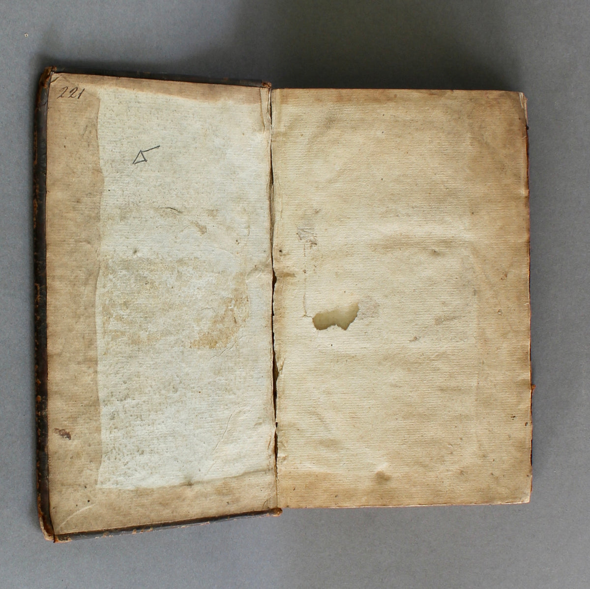 Boerhaave's Aphorisms: Concerning the Knowledge and Cure of Diseases — Second English Edition (1724)